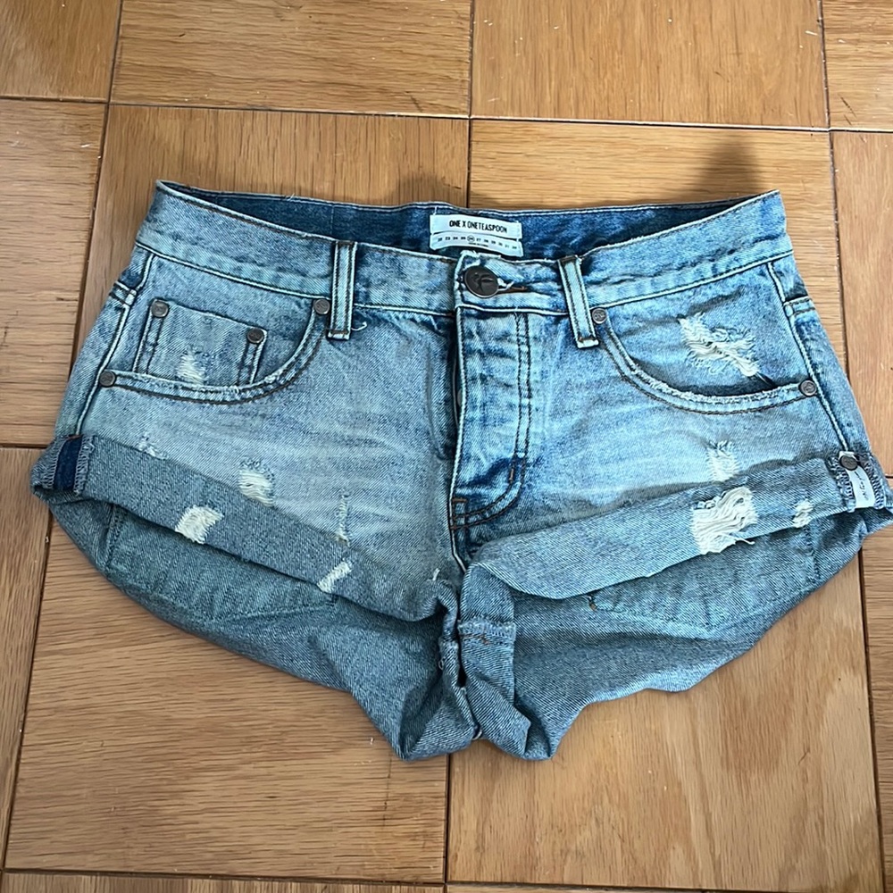 One Teaspoon Bandits Short size 26